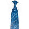 Gravata de seda azul floral e listrada com strass e brilhos prateados