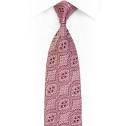 Gravata de seda com strass cor de vinho com padrão ornamentado